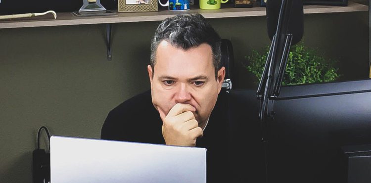 How do you write a business bio